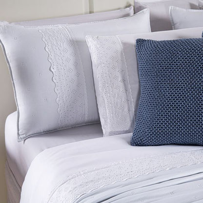 [10 PIEZAS] Juego de cama Serena percal 300 hilos bordado inglés